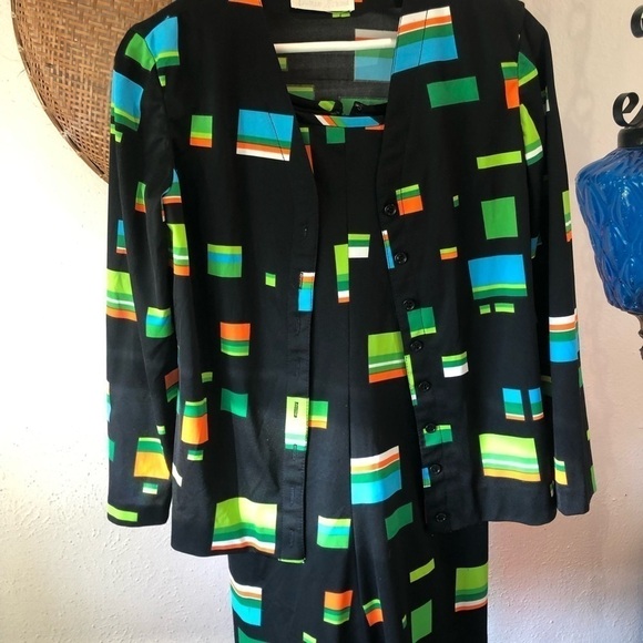 Neiman Marcus Dresses & Skirts - LADIES Vintage Neiman Marcus suit